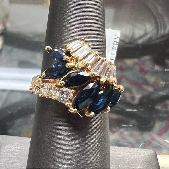 14k Yellow Gold Diamond & Sapphire Ring - Picture 8 of 10